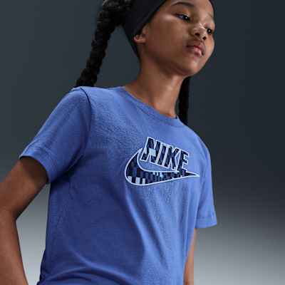 Nike Sportswear Older Kids' T-Shirt. Nike ID